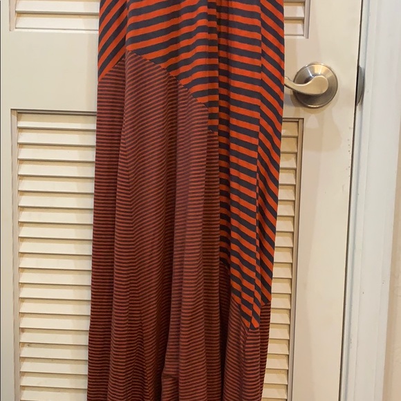 T-back Maxi Dress - Picture 5 of 5